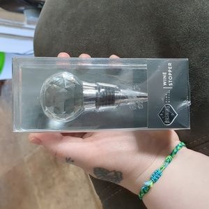 Crystal wine stopper